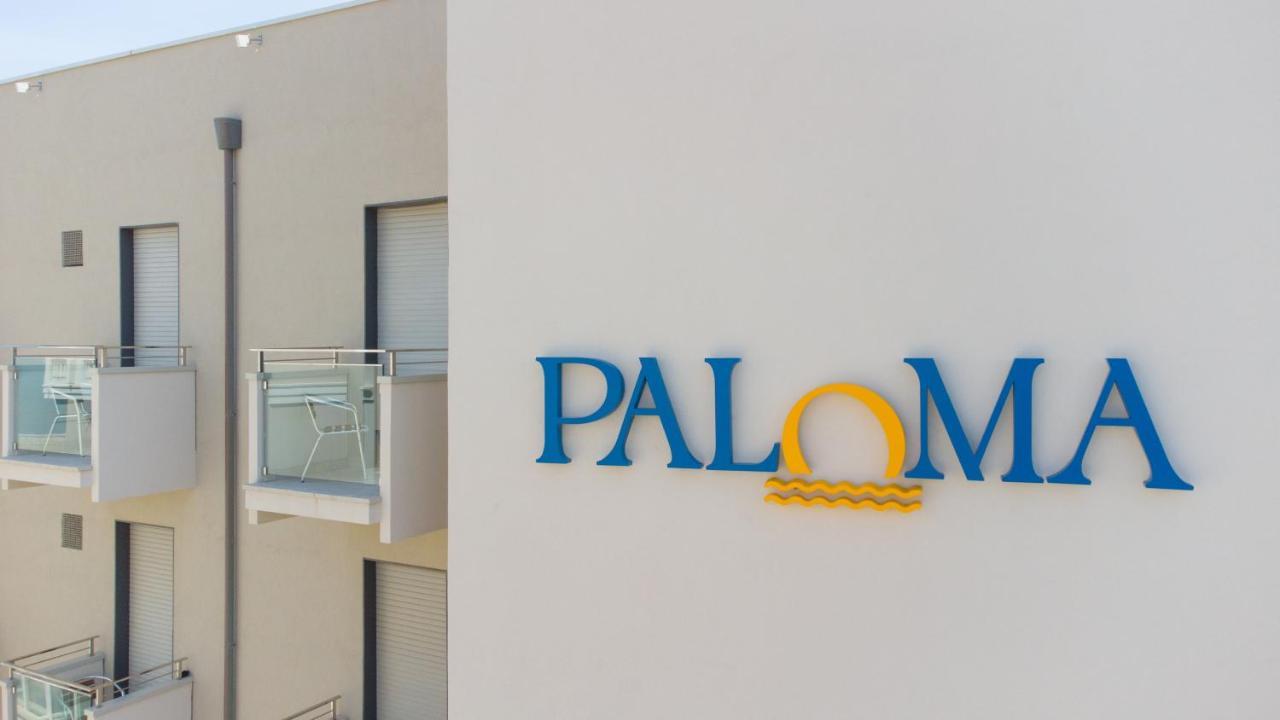 Hotel Paloma Beach Front Chiringuitos Time Римини Екстериор снимка